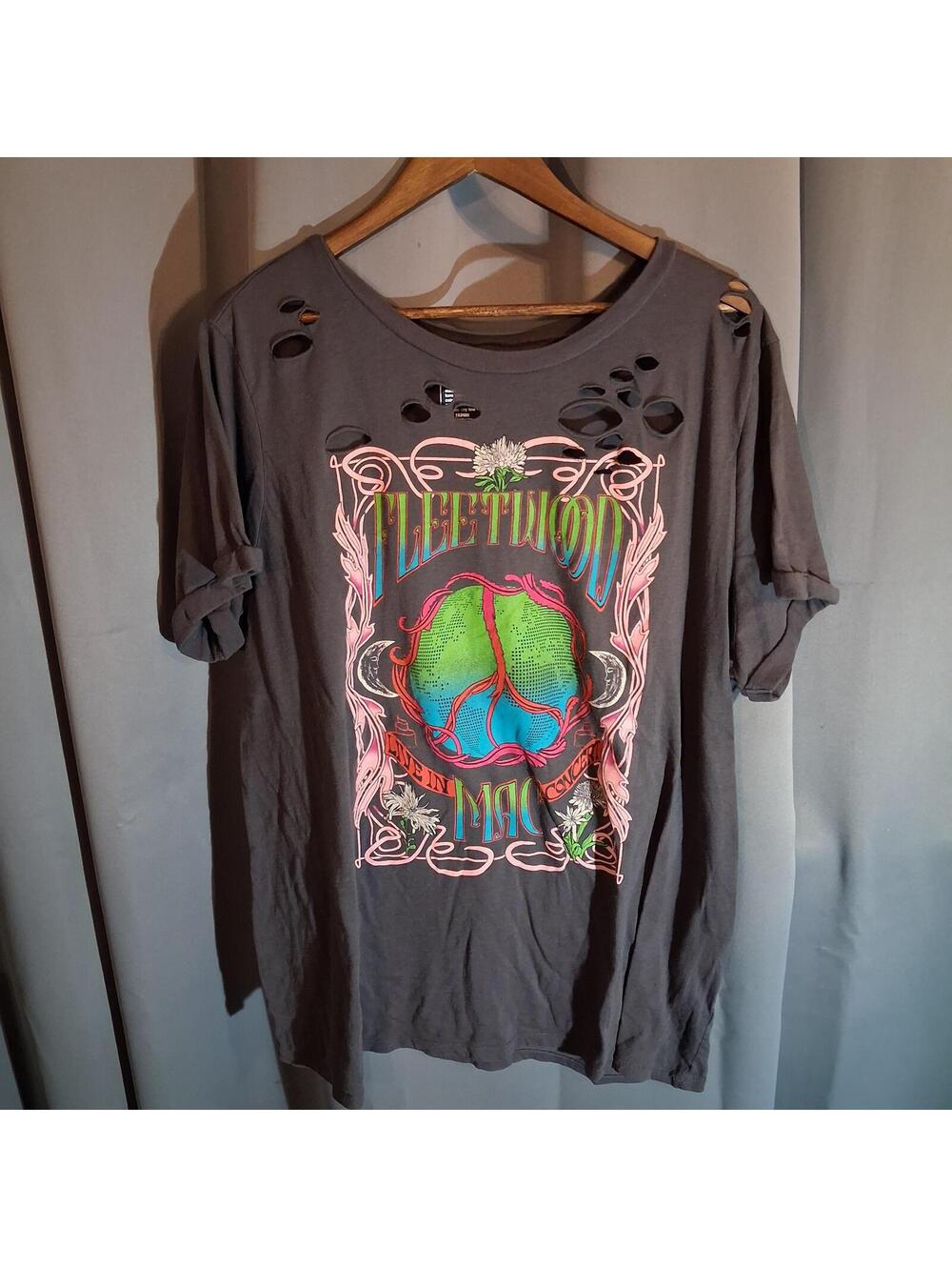 Fleetwood Mac Graphic T-Shirt Size 3